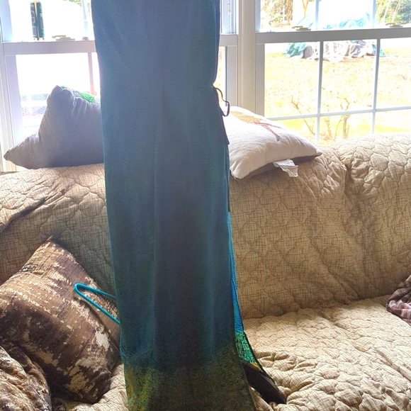 AGB Petite Maxi Sheath Dress Size 10P Teal Green and Blues Decorative design hem - Picture 6 of 9